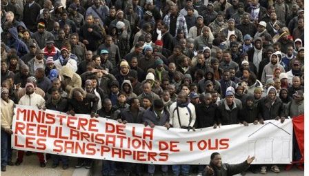 Immigration eyt régularisation, un problème de société problème de société