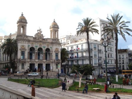 Manifestations dans le monde arabe : La situation en l'Algérie