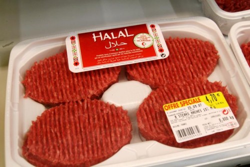 viande halal 500x333 Les Français n’ont pas le droit de savoir que la viande qu’ils mangent est halal