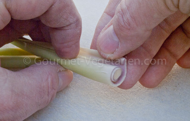 Eplucher Lemon grass Eplucher Lemon grass